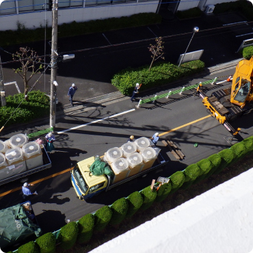 レッカー作業(室外機据付工事)